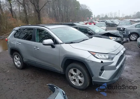 2019 Toyota Rav4 Xle z USA, uszkodzony, nr VIN 2T3P1RFV2KC002870